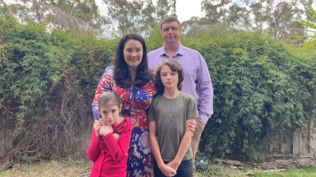 Qantas loses family’s holiday tickets and bungles refund